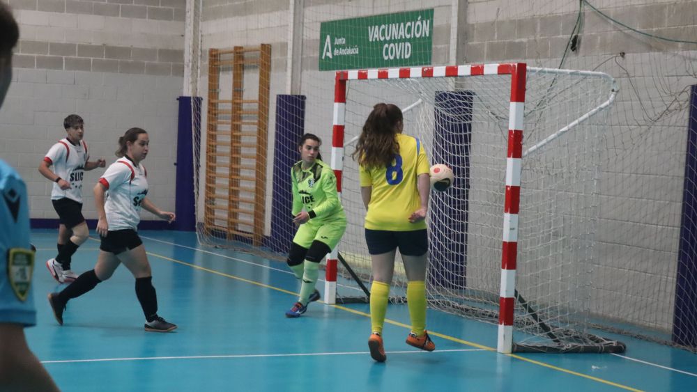 Las F Minas Del Algeciras Cf De Sala Cumplen Y Se Jugar N El