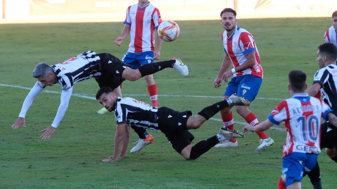 Algeciras CF  Próximo rival El Algeciras recibe a un Conil reflotado, pero  muy lastrado por las bajas
