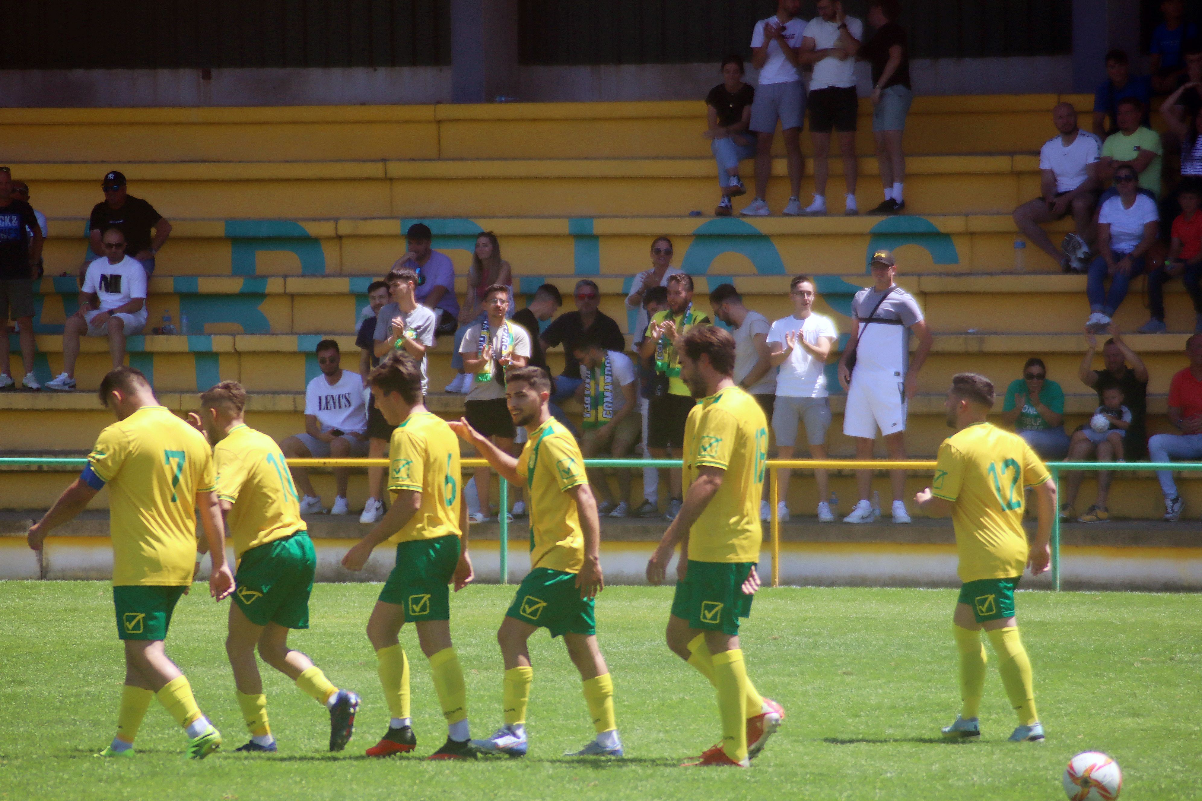 Nueva victoria Jandeña del Conil CF que repite Alineación del último  encuentro ahora para ganar a la UD Los Barrios en el Perez Ureba