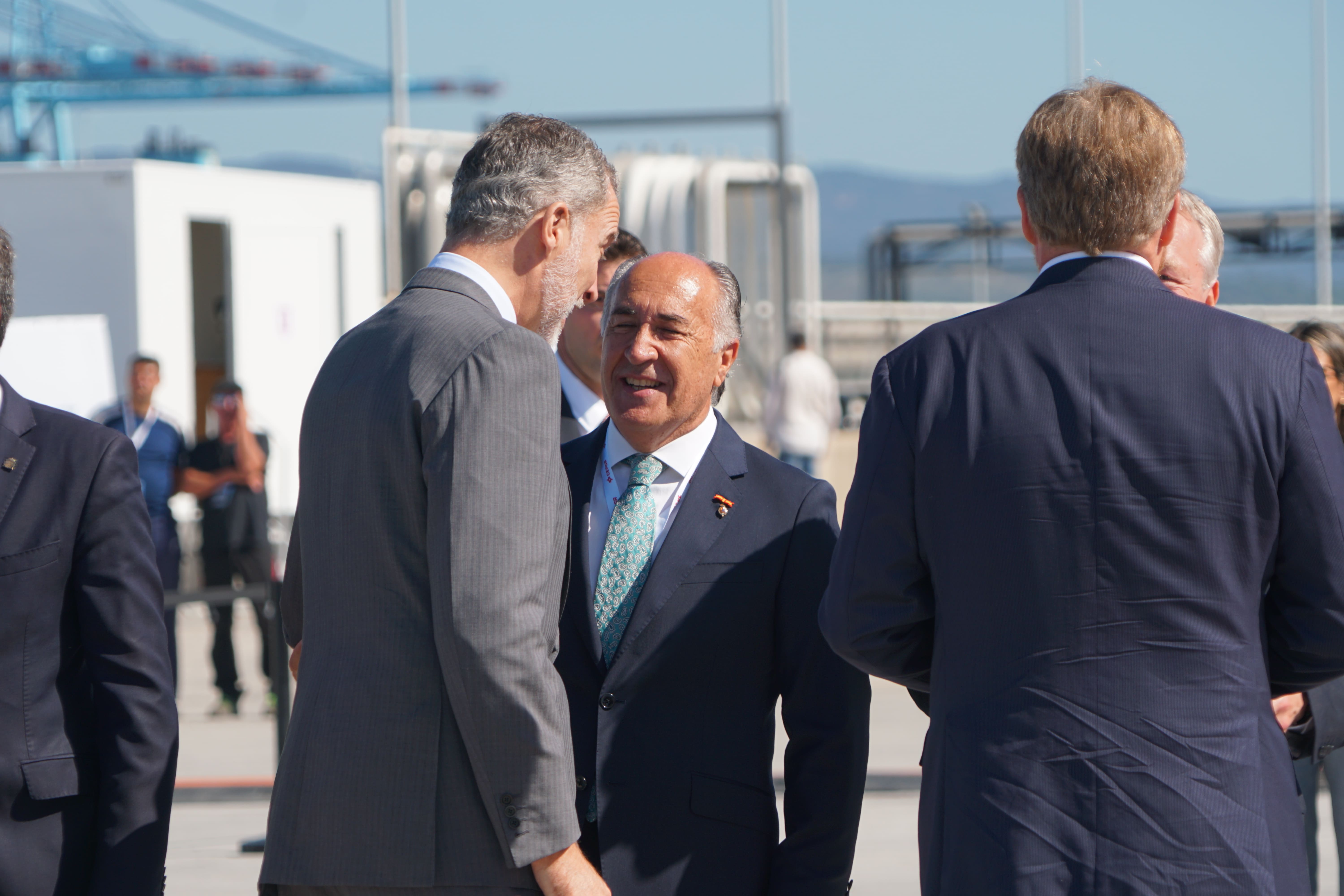 Sandra Domínguez y Mariángeles Benito / 8Directo. Los reyes de España y Holanda visitan el Puerto de Algeciras para respaldar el corredor marítimo de hidrógeno verde entre el Norte y el Sur de Europa