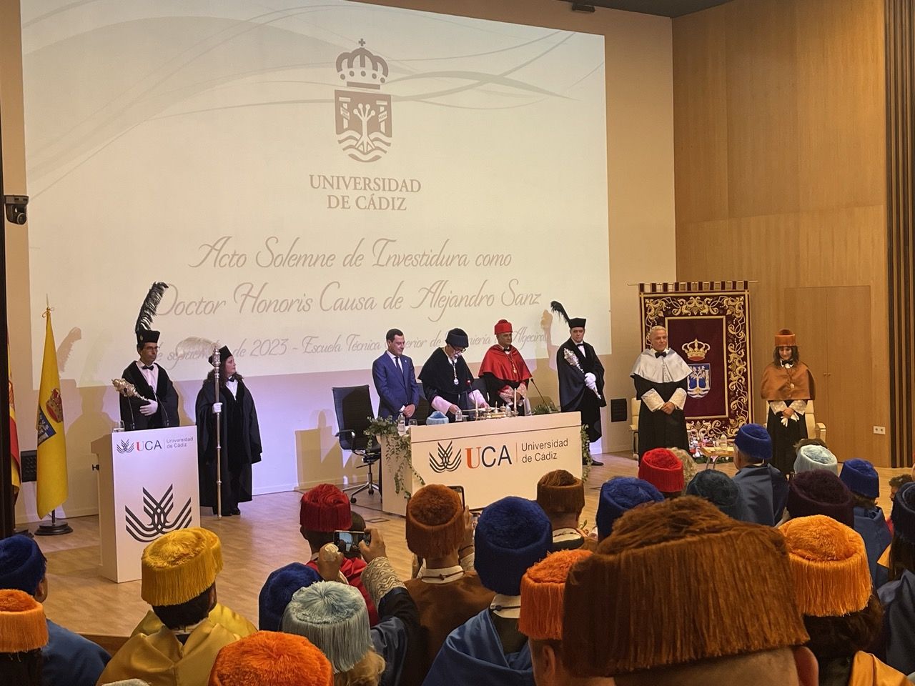 Acto de investidura de Alejandro Sanz como doctor Honoris Causa en Algeciras