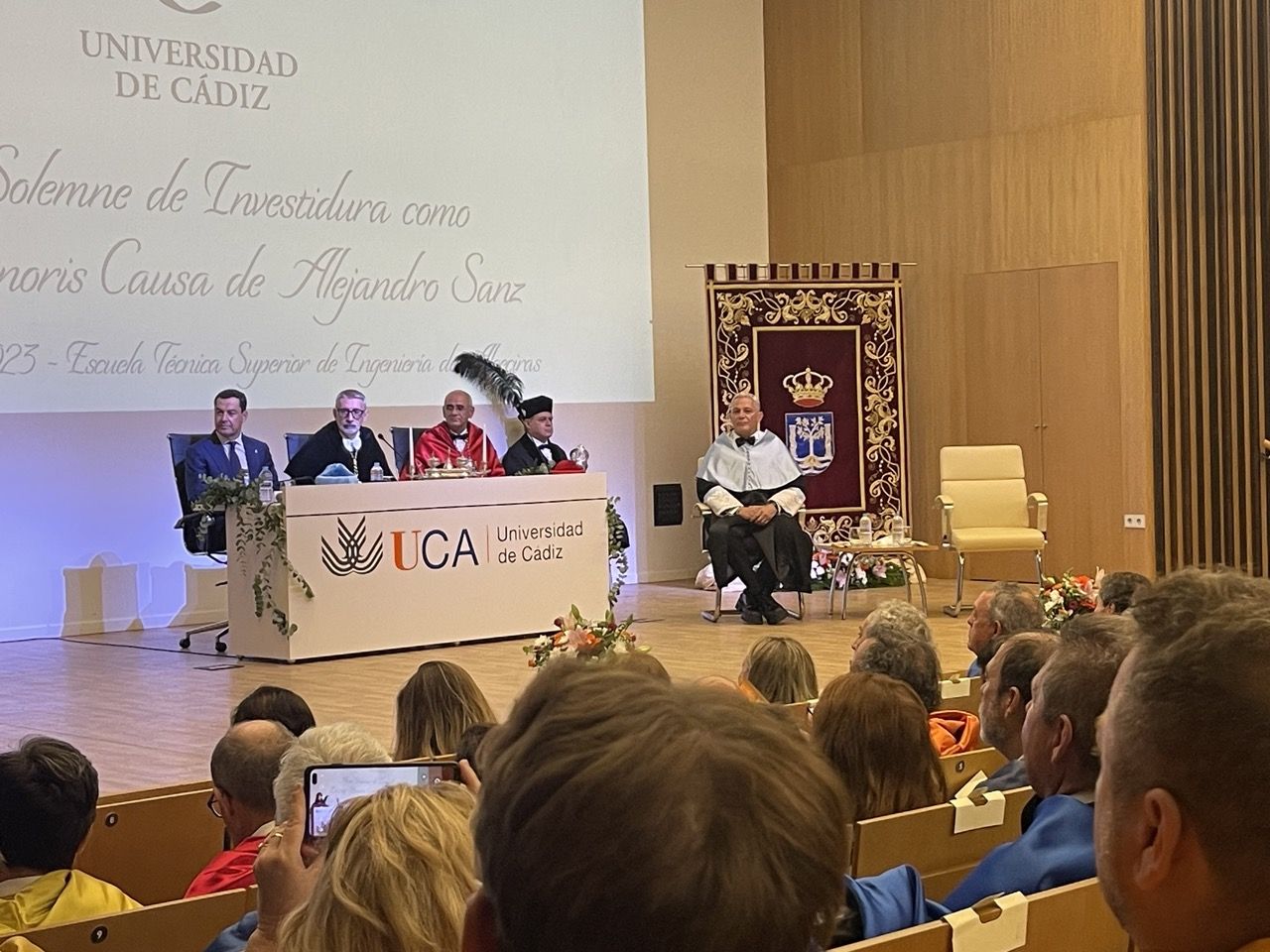 Acto de investidura de Alejandro Sanz como doctor Honoris Causa en Algeciras