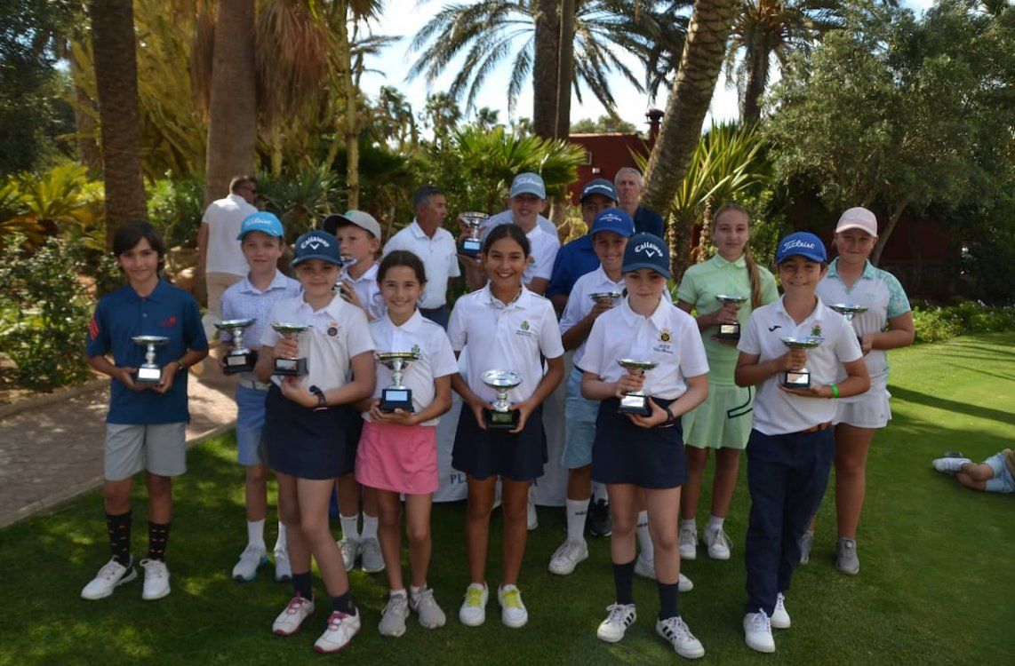 Dmitrii Elchaninov y Sofía Gamilla, ambos del CG La Cañada, campeones en Playa Serena