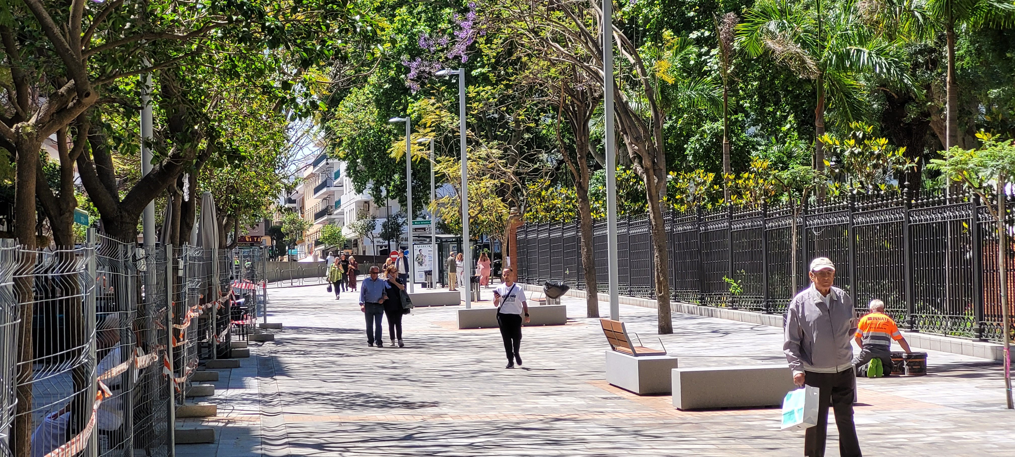 avenida Capitán Ontañón.  Algeciras prevé implantar la Zona de Bajas Emisiones en el centro de la ciudad a finales de año.