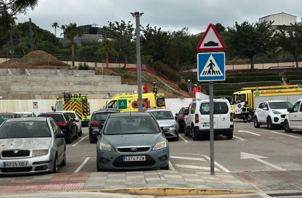 Un obrero se cae en una zanja de tres metros en Taraguilla