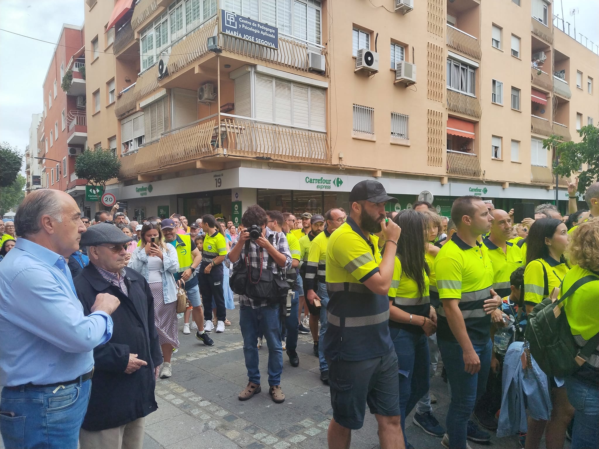 Landaluce denuncia que en la manifestación del sábado "se aguantaron insultos y barbaridades". Foto: M.A.B / 8Directo.