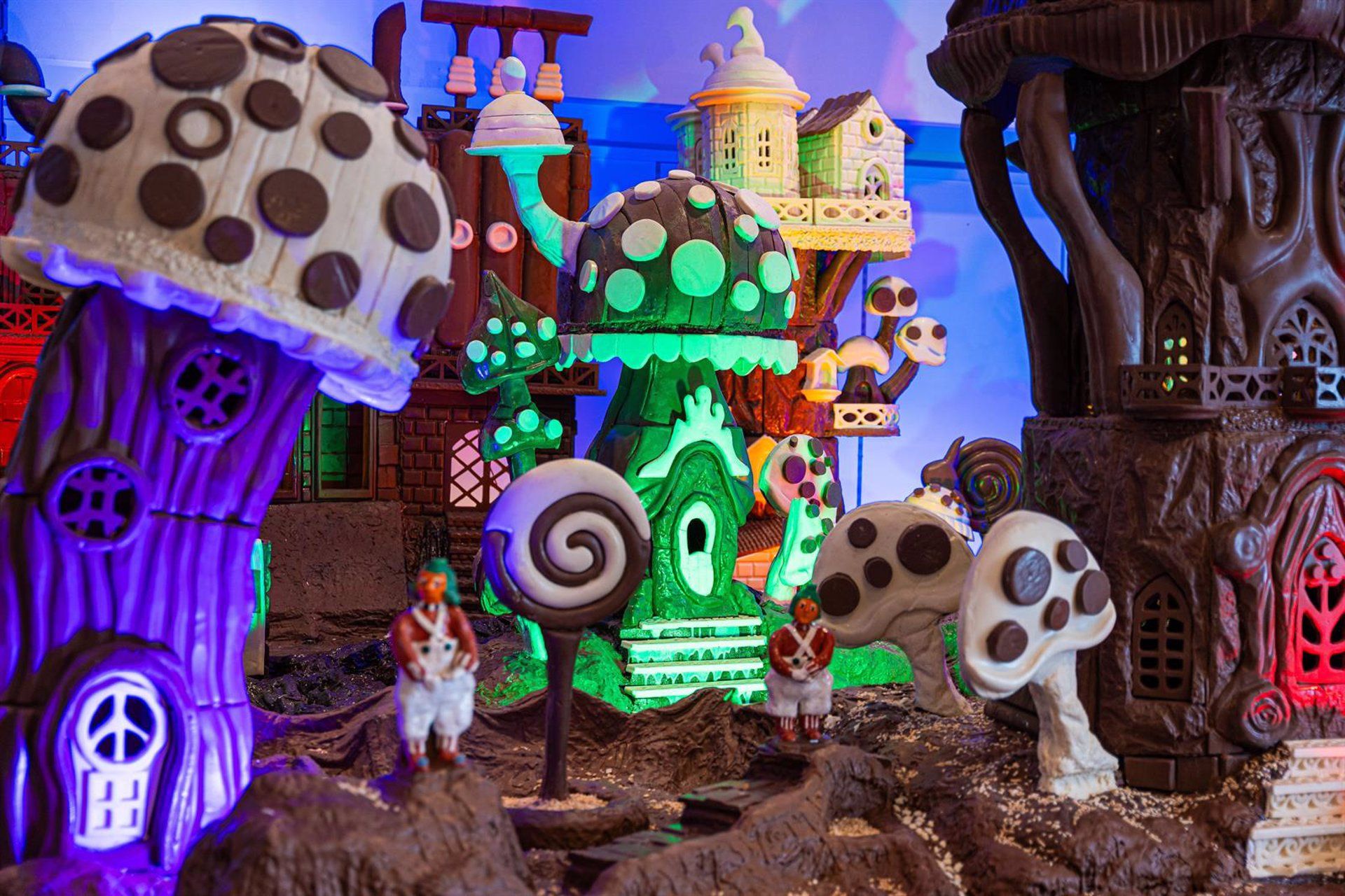 El 'mundo Willy Wonka' aterriza este jueves en Bahía Sur con la mayor exposición de chocolate de España