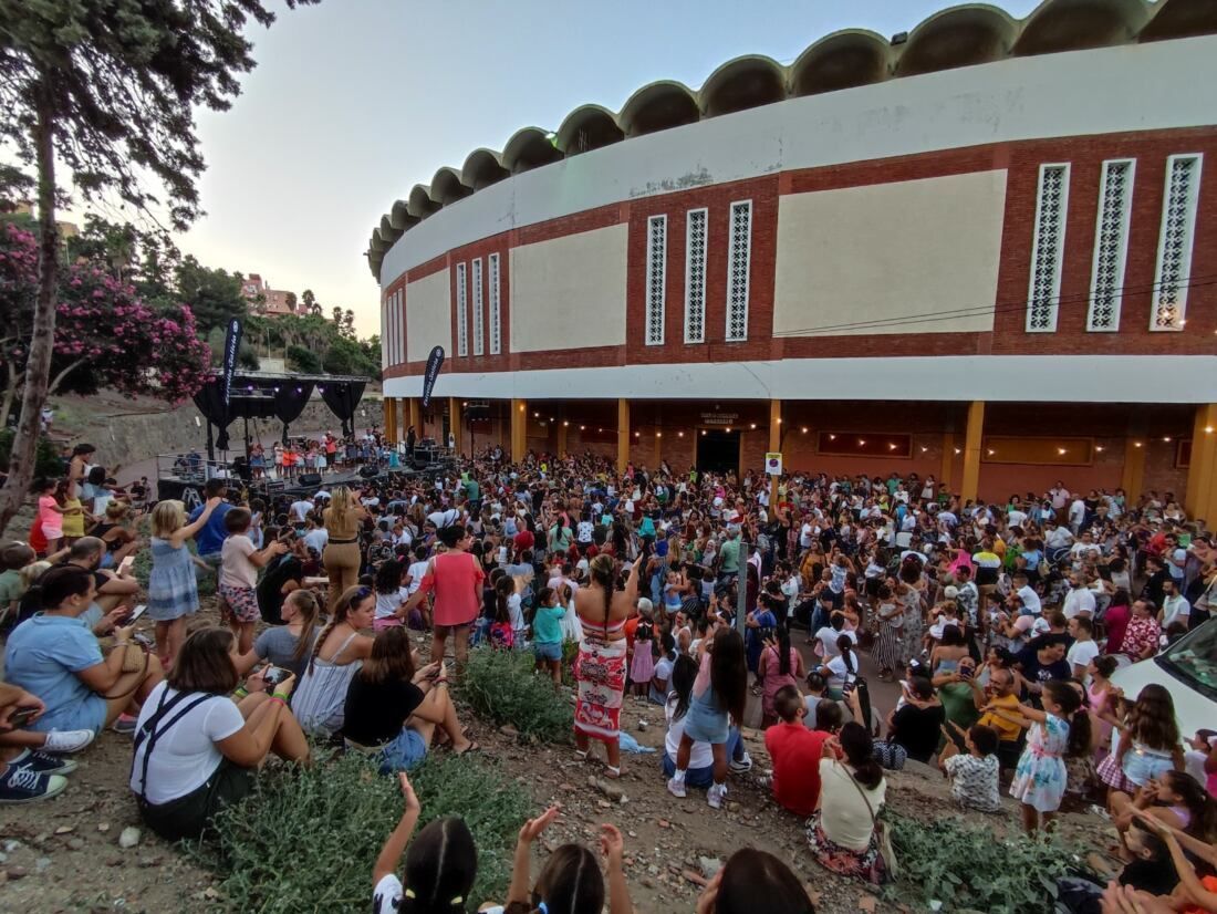 Un tributo a Mecano, un festival de los 80s y un musical completan la oferta de ocio de Algeciras.