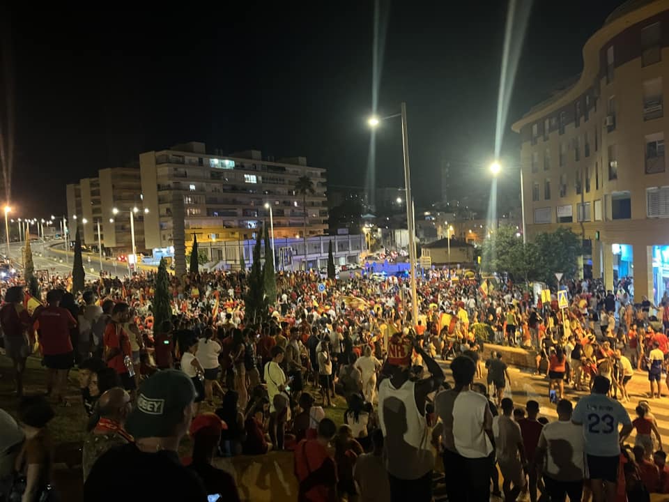 Celebración en la Fuente del Milenio, Algeciras. 