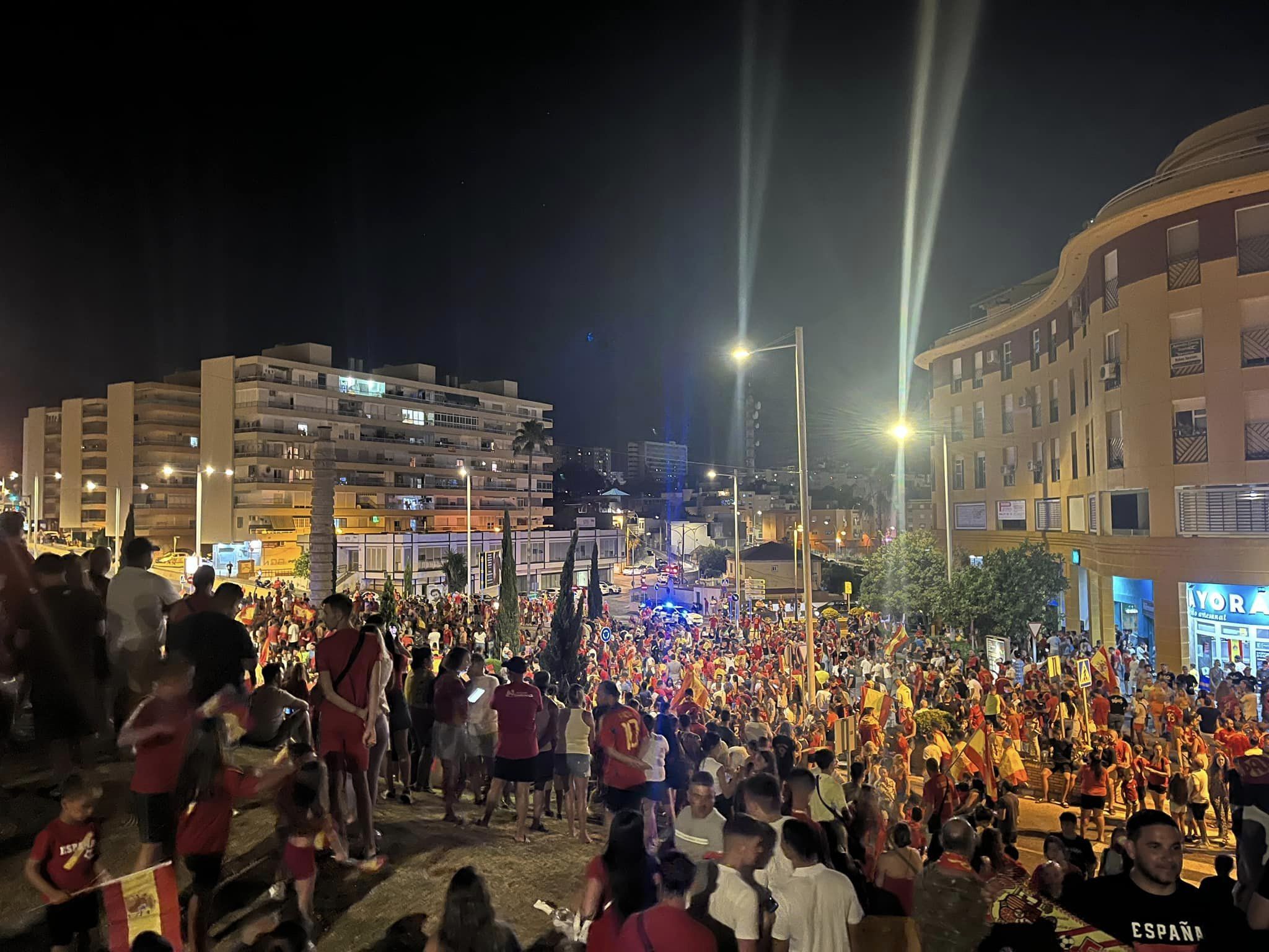 Celebración en la Fuente del Milenio, Algeciras. 