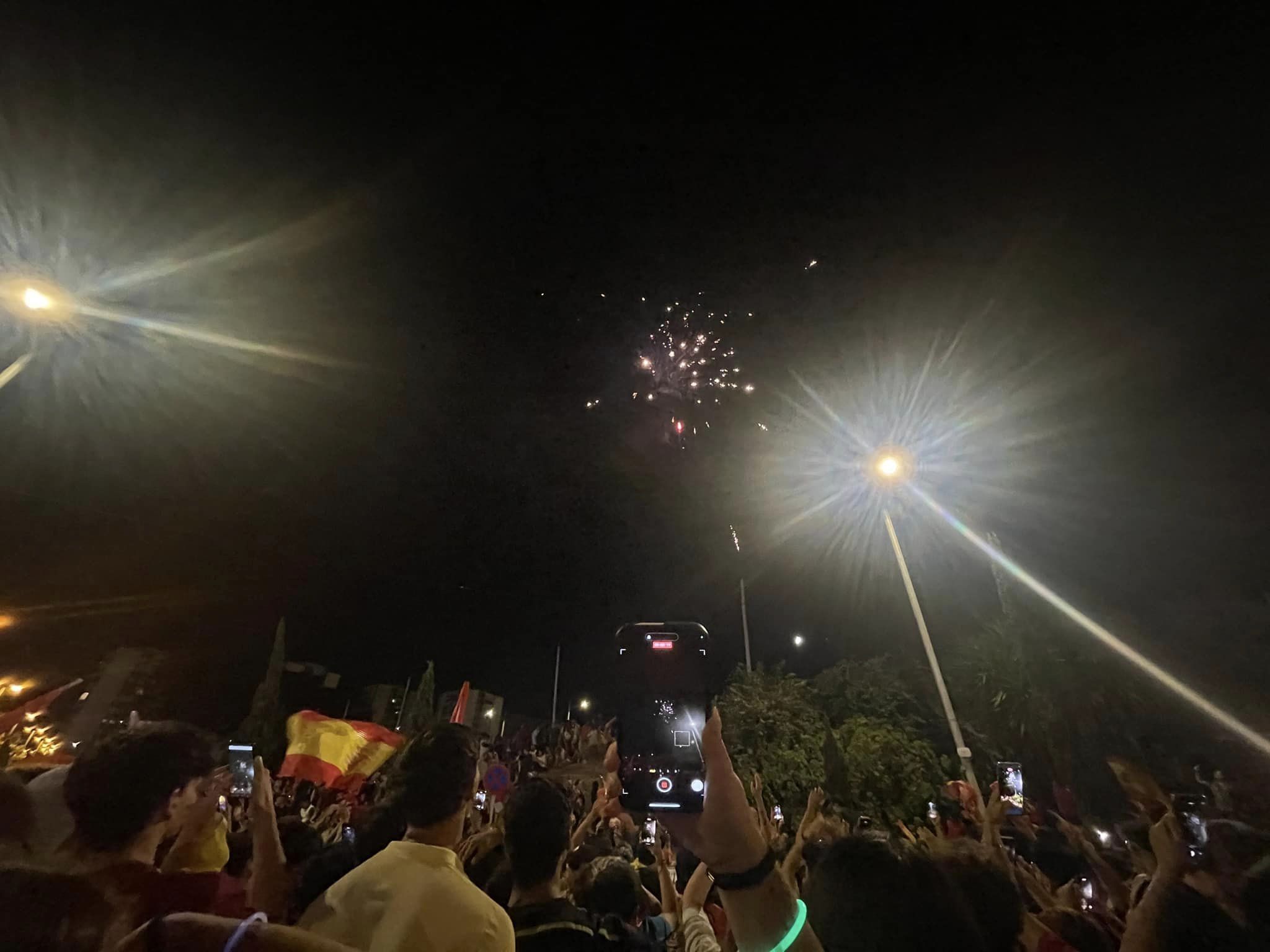 Fuegos artificiales en la Fuente del Milenio, Algeciras. 