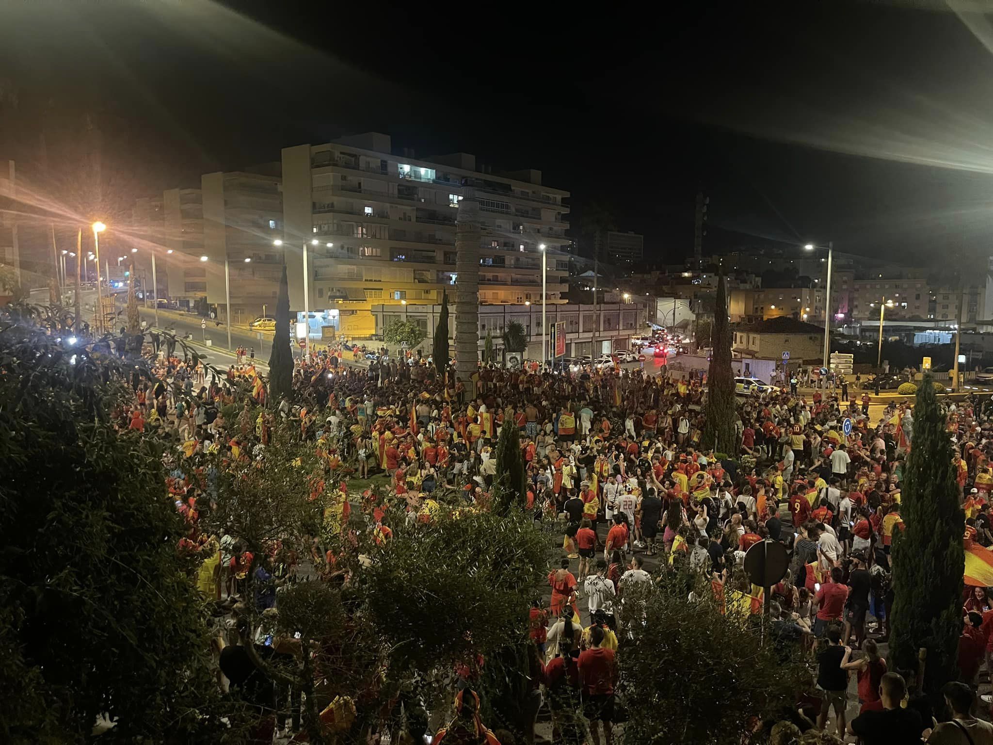 Celebración en la Fuente del Milenio, Algeciras. 