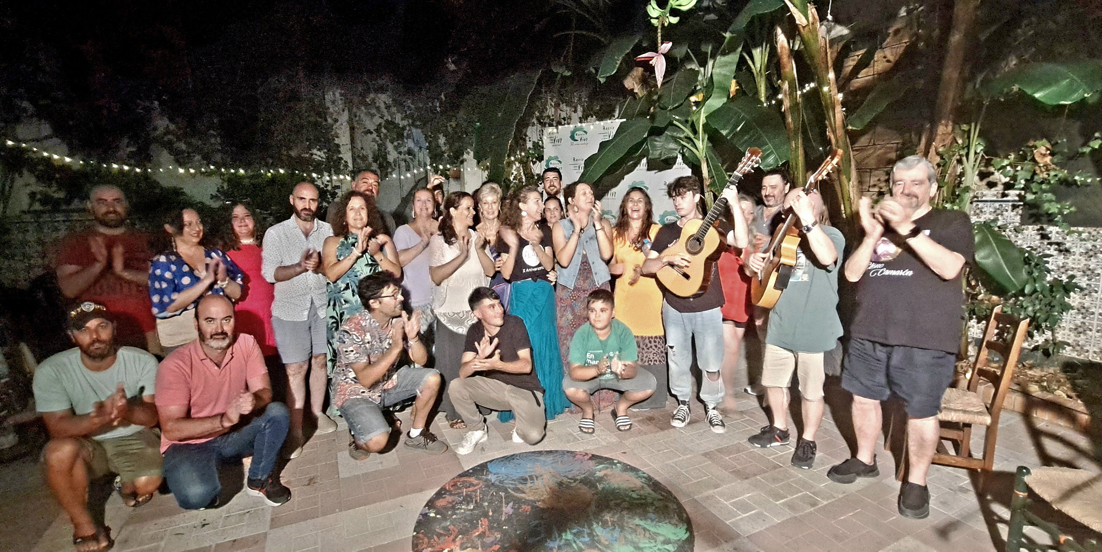 Una veintena de alumnos de Flamenco Tours Algeciras improvisan sus conocimientos en una 'Jam' 