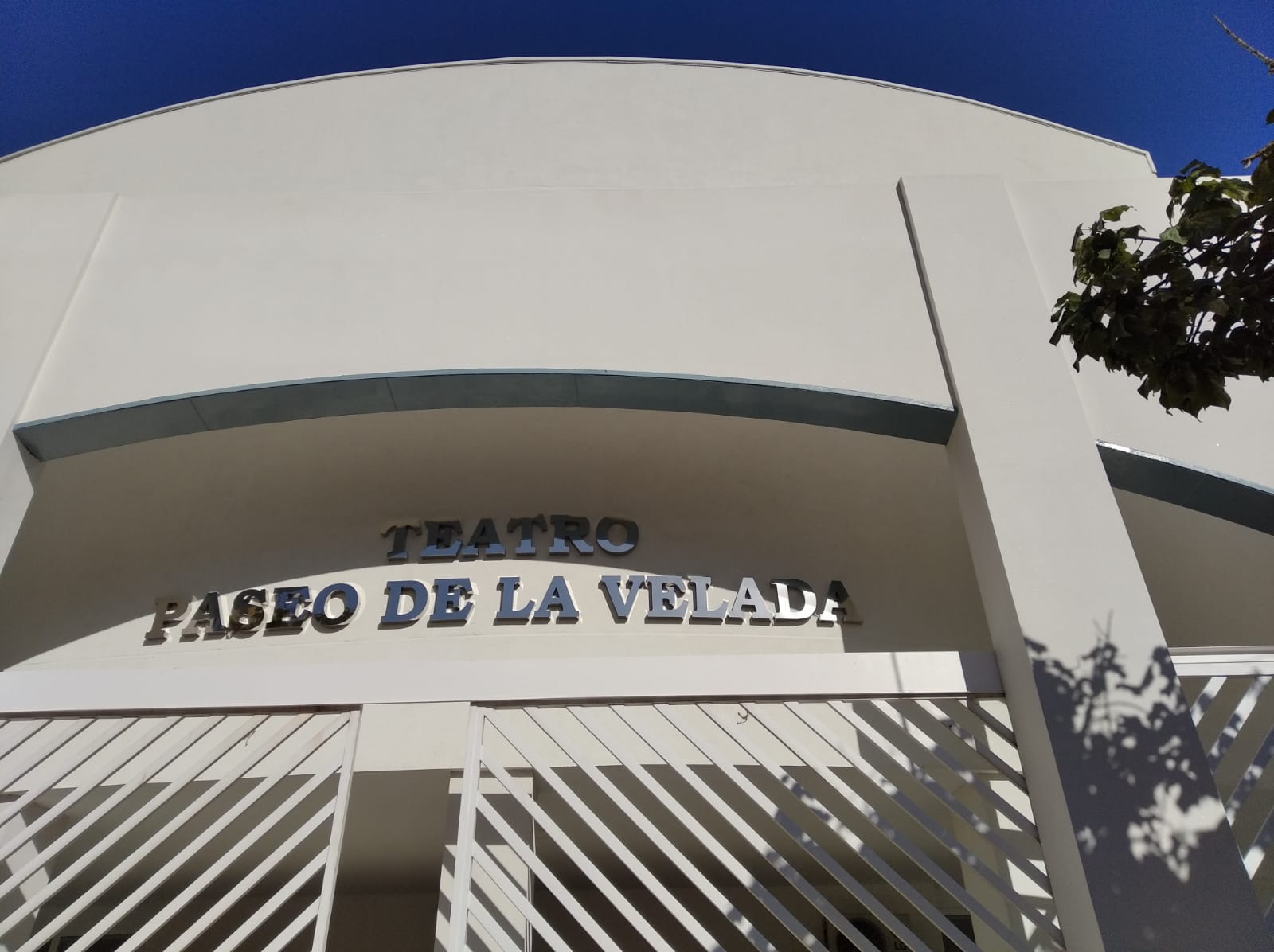 El Teatro Paseo de La Velada. La Línea, entre los cuatro municipios de la provincia en los que se desarrollarán 26 funciones de Abecedaria 