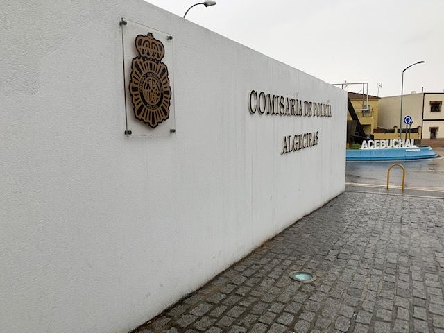 En esta imagen, comisaría de la Policía Nacional de Algeciras. Desarticulada una red de falsificación documental en Algeciras con seis detenidos.