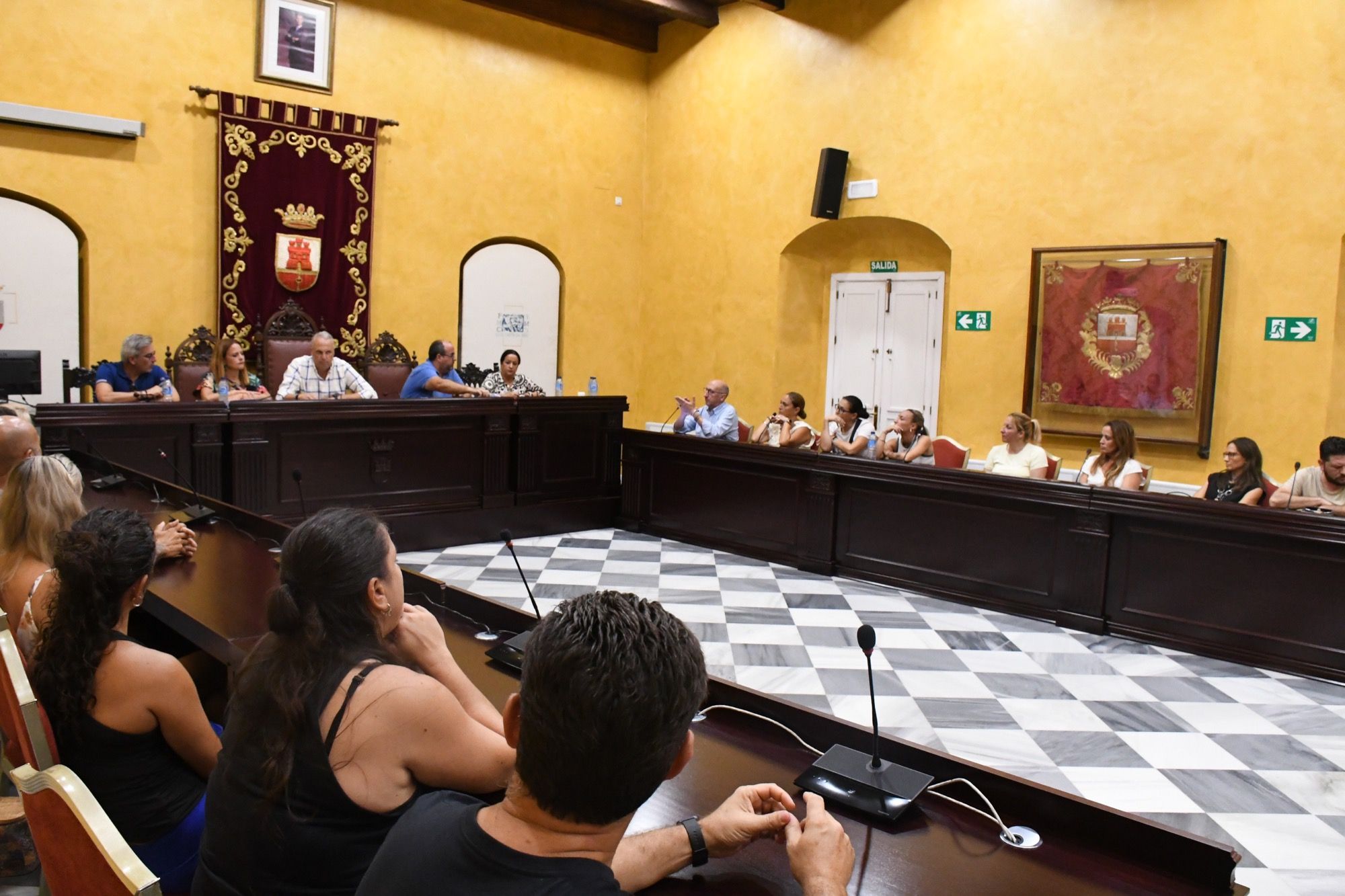 Los trabajadores de la piscina de San Roque desconvocan la huelga tras alcanzar un acuerdo con el Ayuntamiento. 