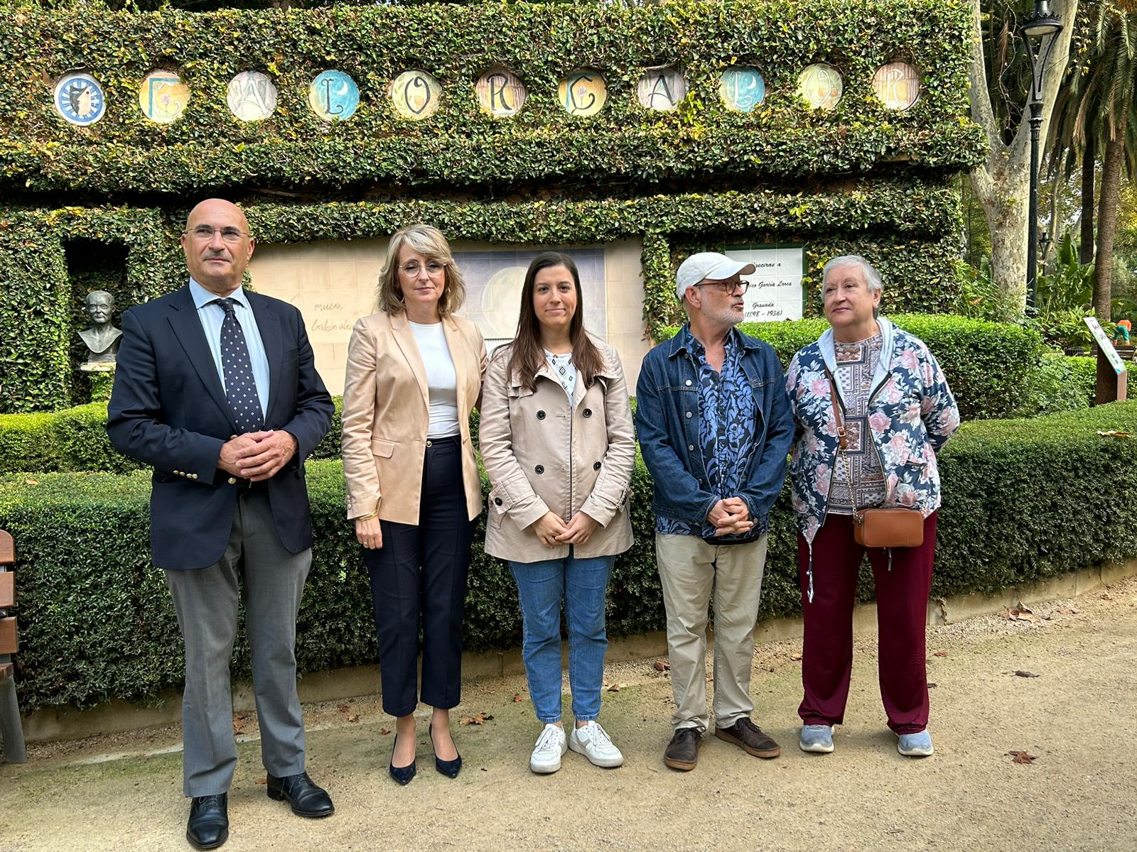 El Ayuntamiento restaurará el mosaico de García Lorca en el Parque María Cristina.