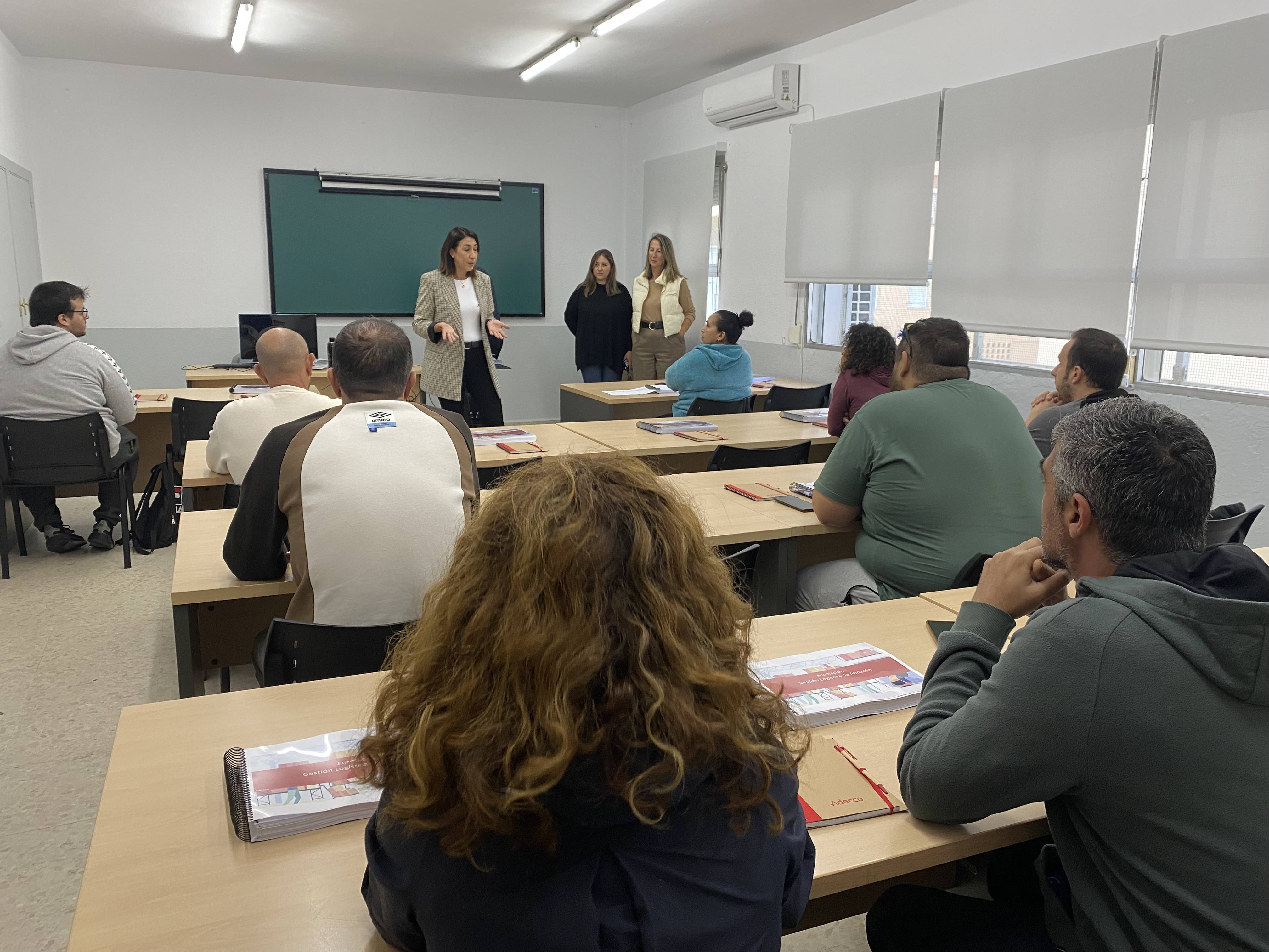 Alumnos del 'Plan Activa' se formarán las próximas semanas en Gestión Logística de Almacén.