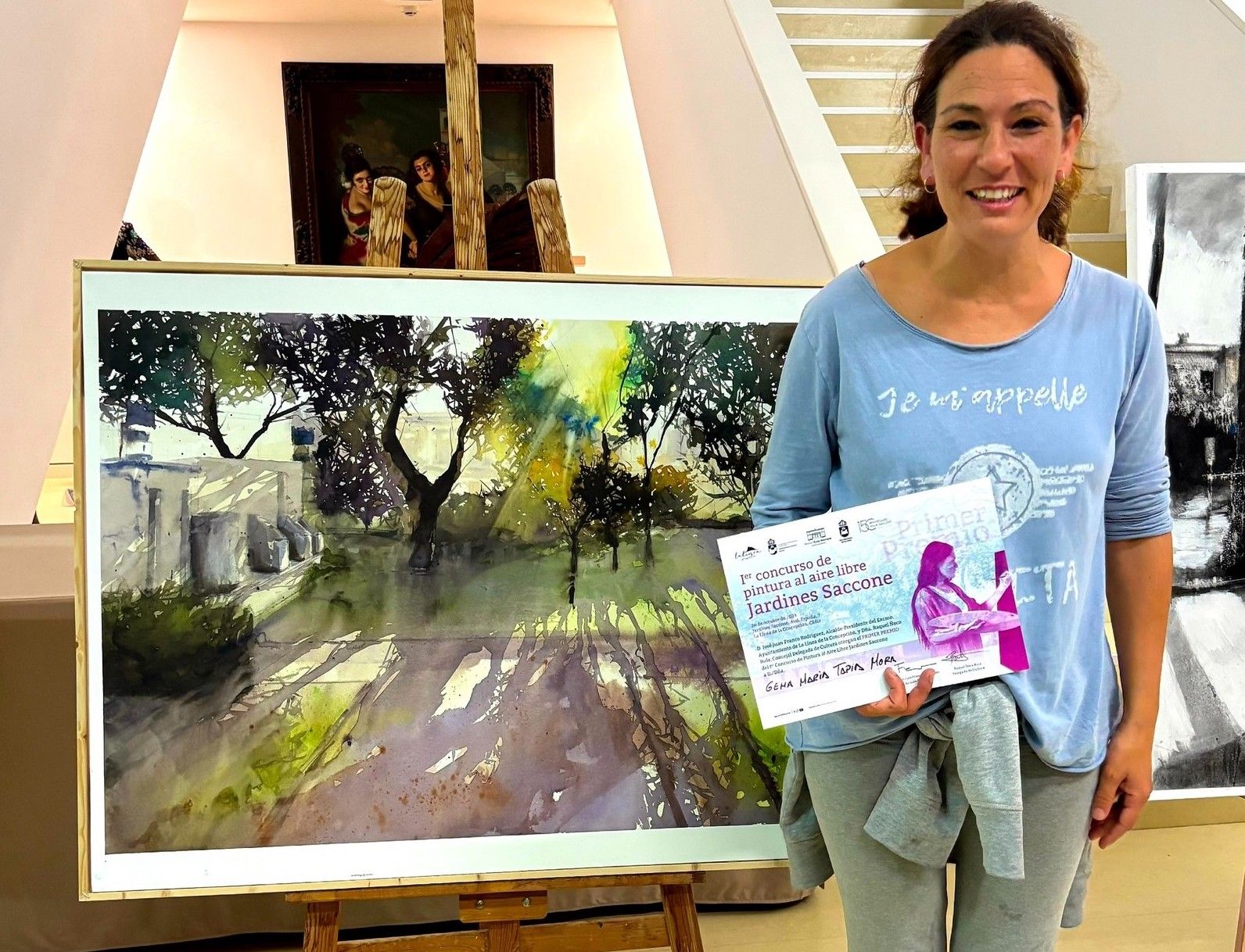 Gema Tapia, primer premio en el concurso de pintura al aire libre de los Jardines Saccone.