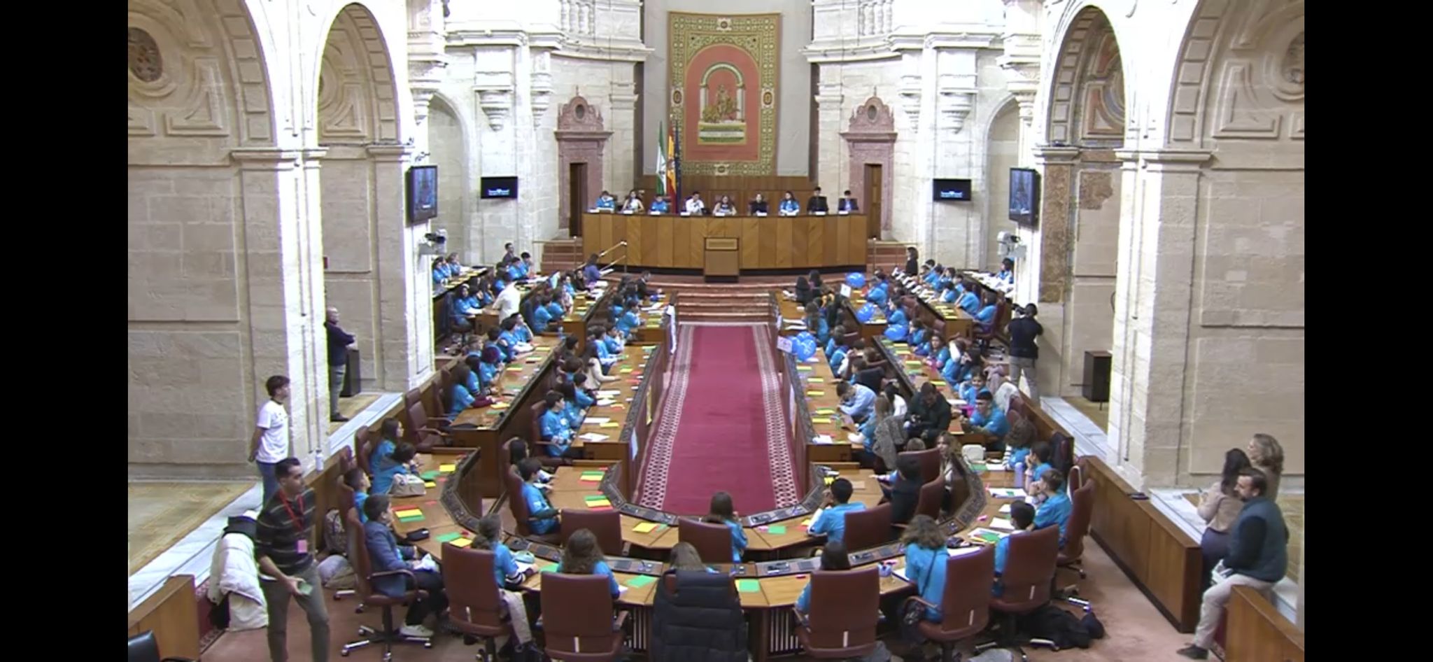 Los pequeños de Algeciras se hacen oír en el Parlamento andaluz por el Día Mundial de la Infancia.