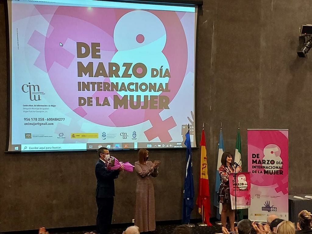 Imagen de archivo de una edición pasada de Premio a la Mujer Linense. La Línea entregará el 10 de marzo los premios por el Día Internacional de las Mujeres