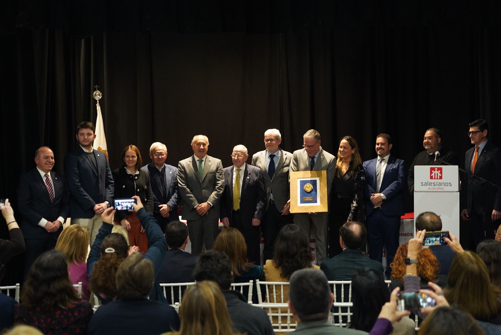 La comunidad salesiana entrega en Algeciras las III Medallas de Don Bosco.